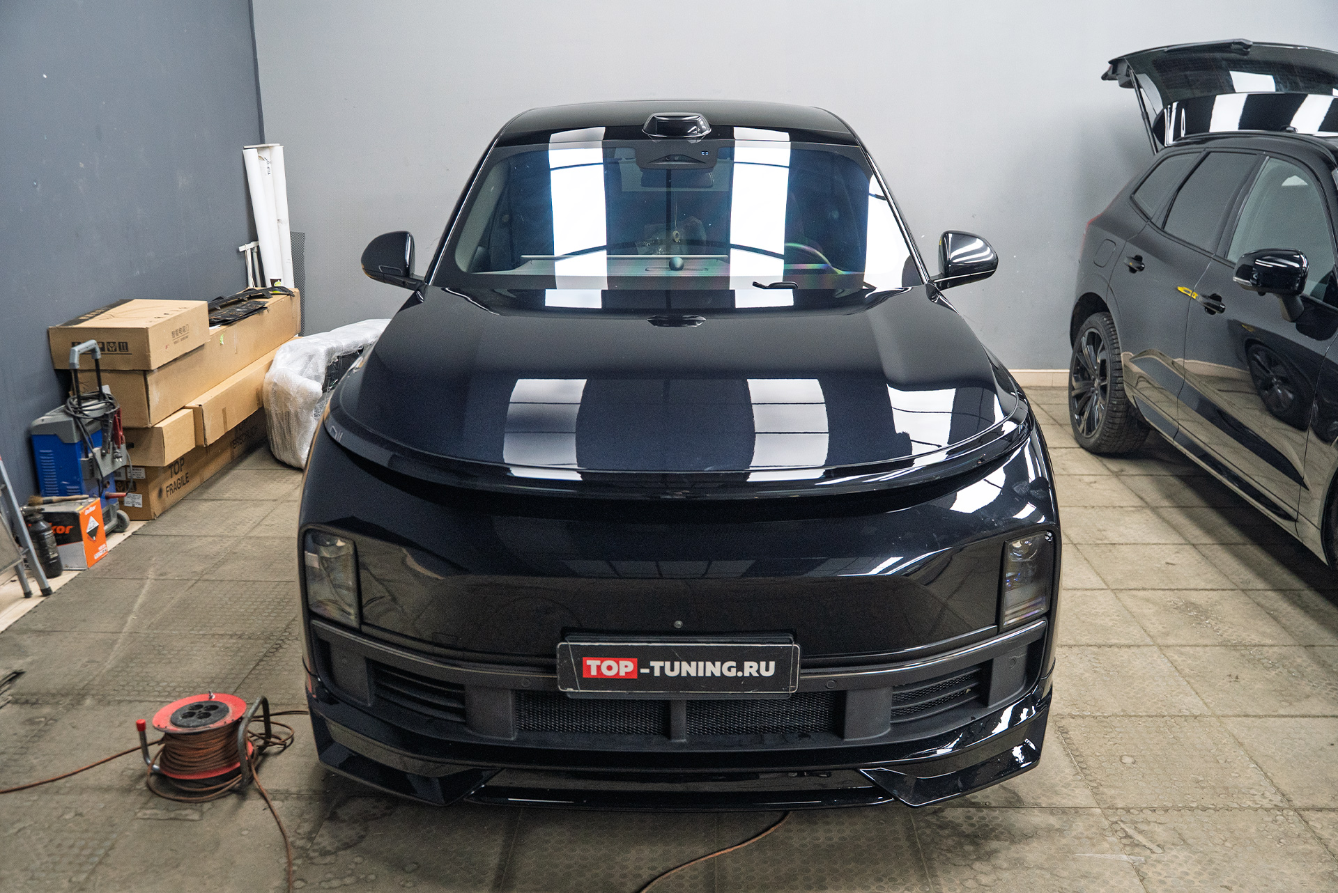 111232 Полировка лобового стекла Lixiang L9 + установка юбки переднего бампера