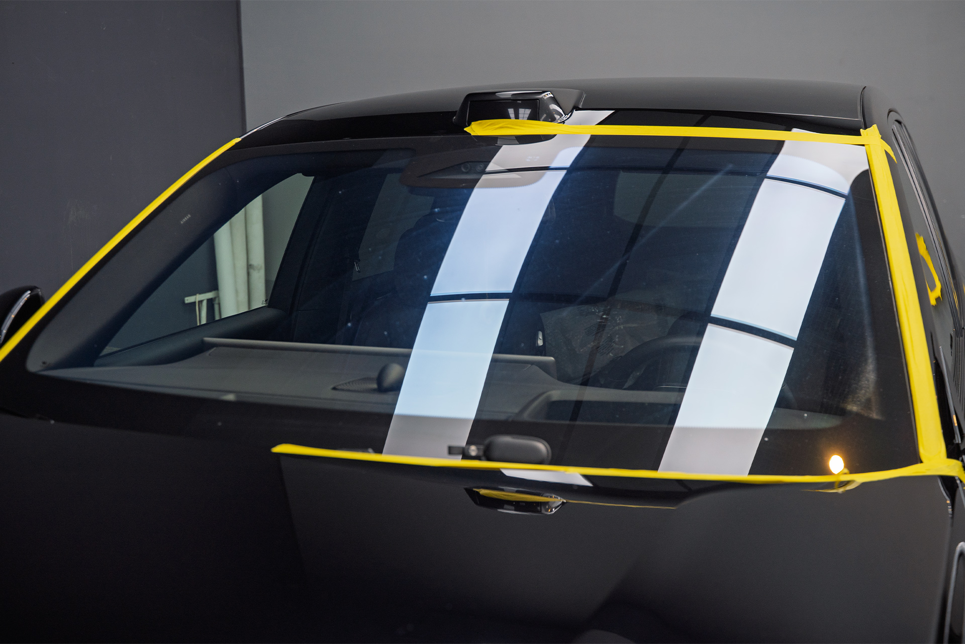 Полировка лобового стекла Lixiang L9 + установка юбки переднего бампера