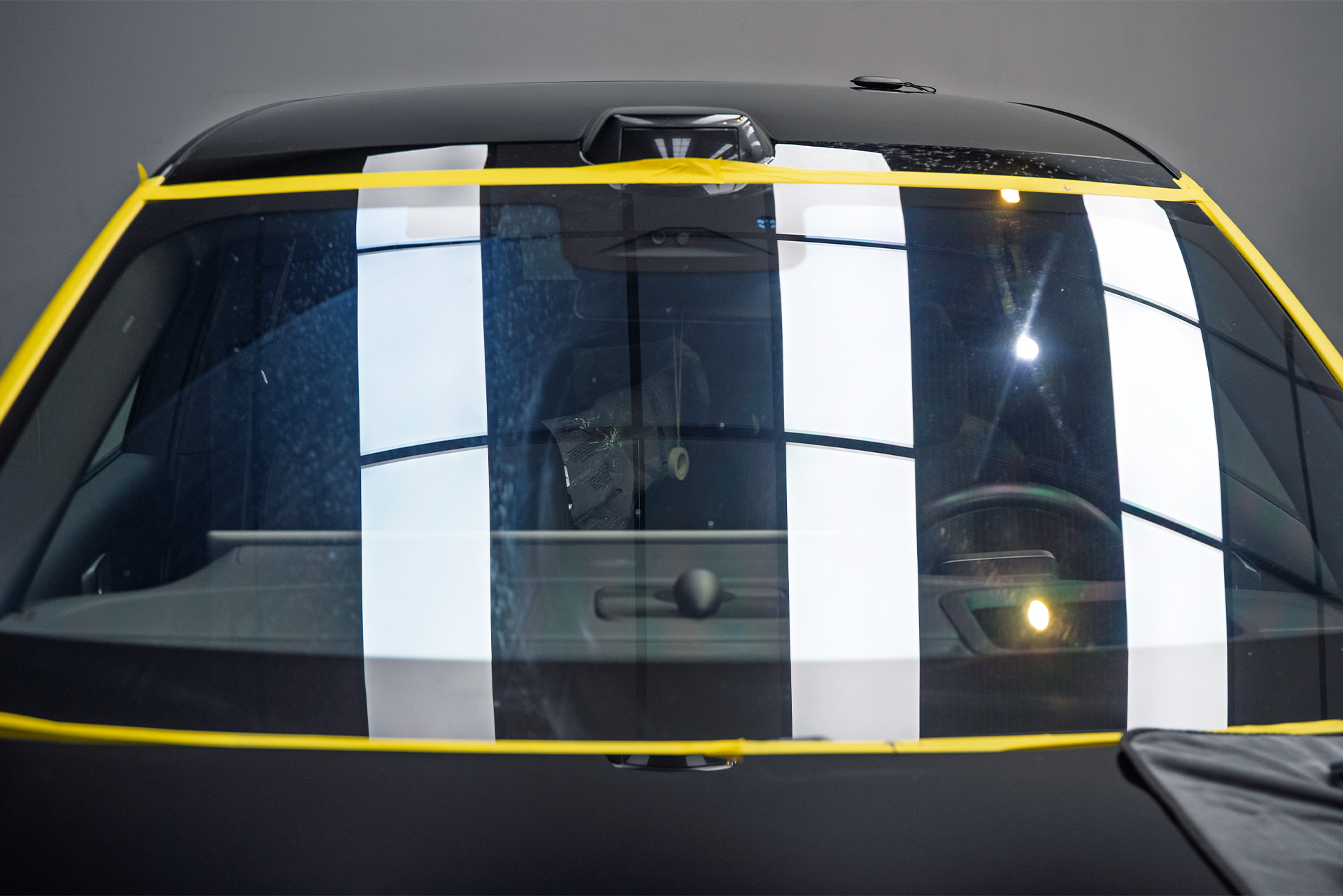 111232 Полировка лобового стекла Lixiang L9 + установка юбки переднего бампера