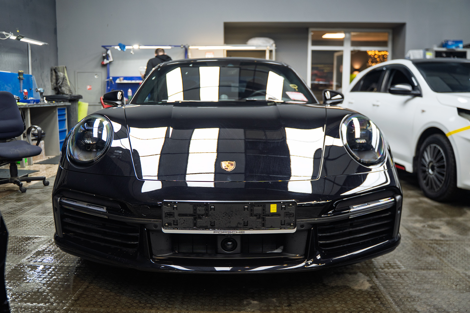 111233 Предпродажная детейлинг-подготовка Porsche 911 992 Turbo S Предпродажная детейлинг-подготовка Porsche 911 992 Turbo S