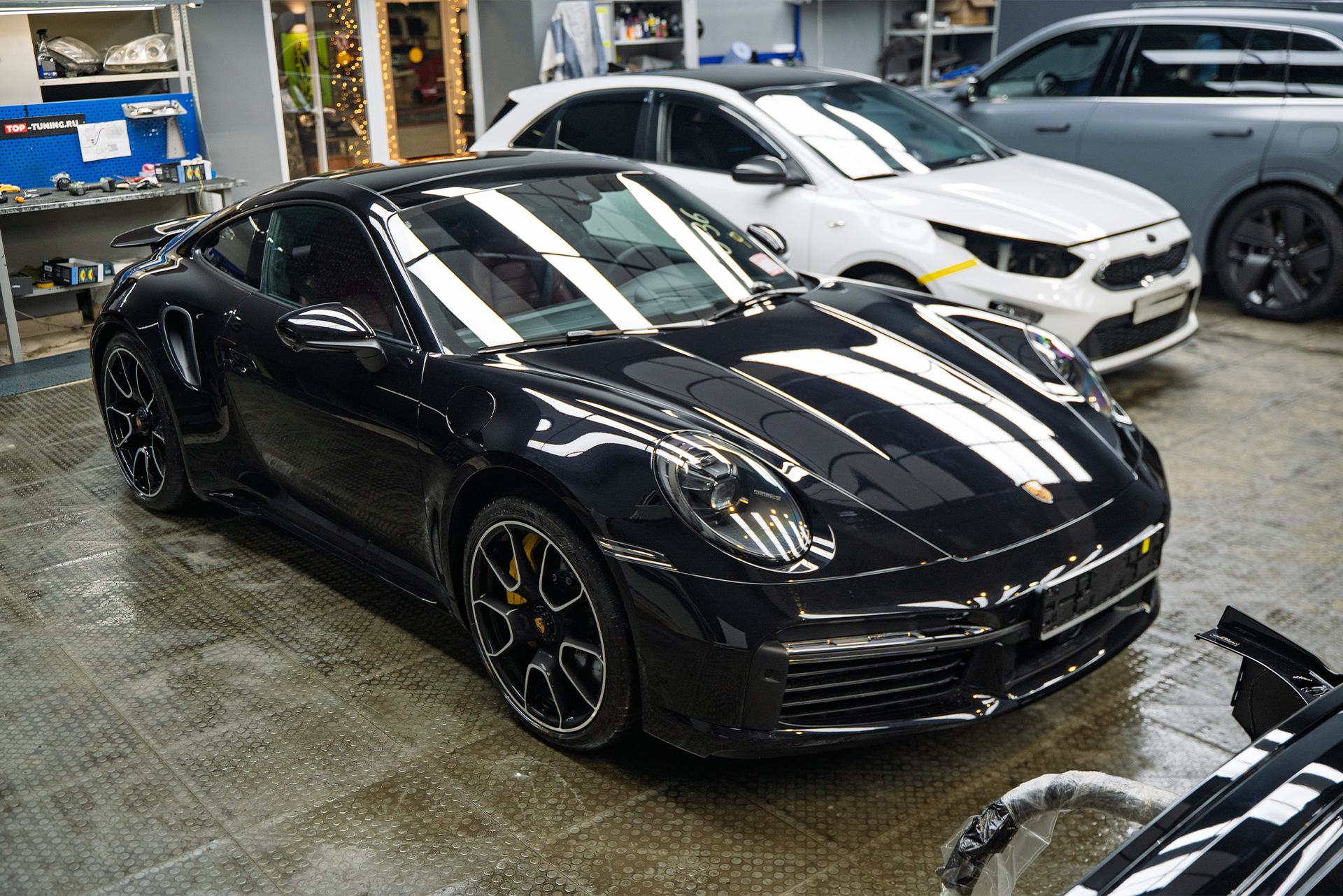111233 Предпродажная детейлинг-подготовка Porsche 911 992 Turbo S Предпродажная детейлинг-подготовка Porsche 911 992 Turbo S