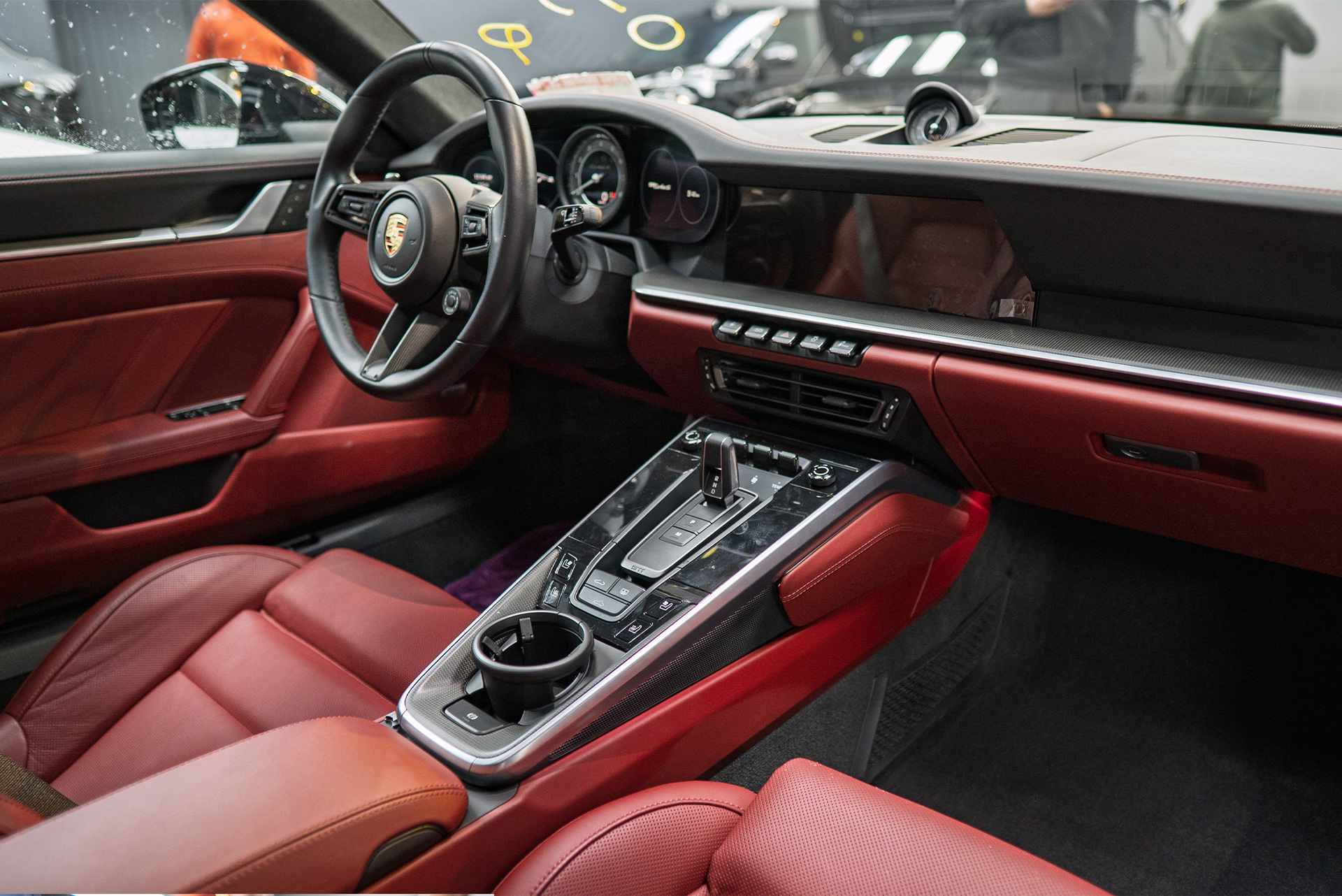 111233 Предпродажная детейлинг-подготовка Porsche 911 992 Turbo S Предпродажная детейлинг-подготовка Porsche 911 992 Turbo S