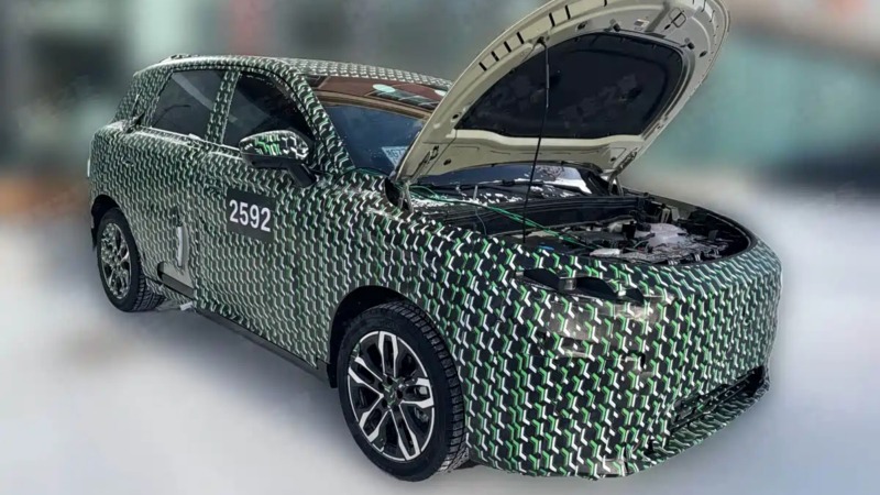 Первый автомобиль от Leapmotor и FAW, замеченный в Китае как Hongqi SUV