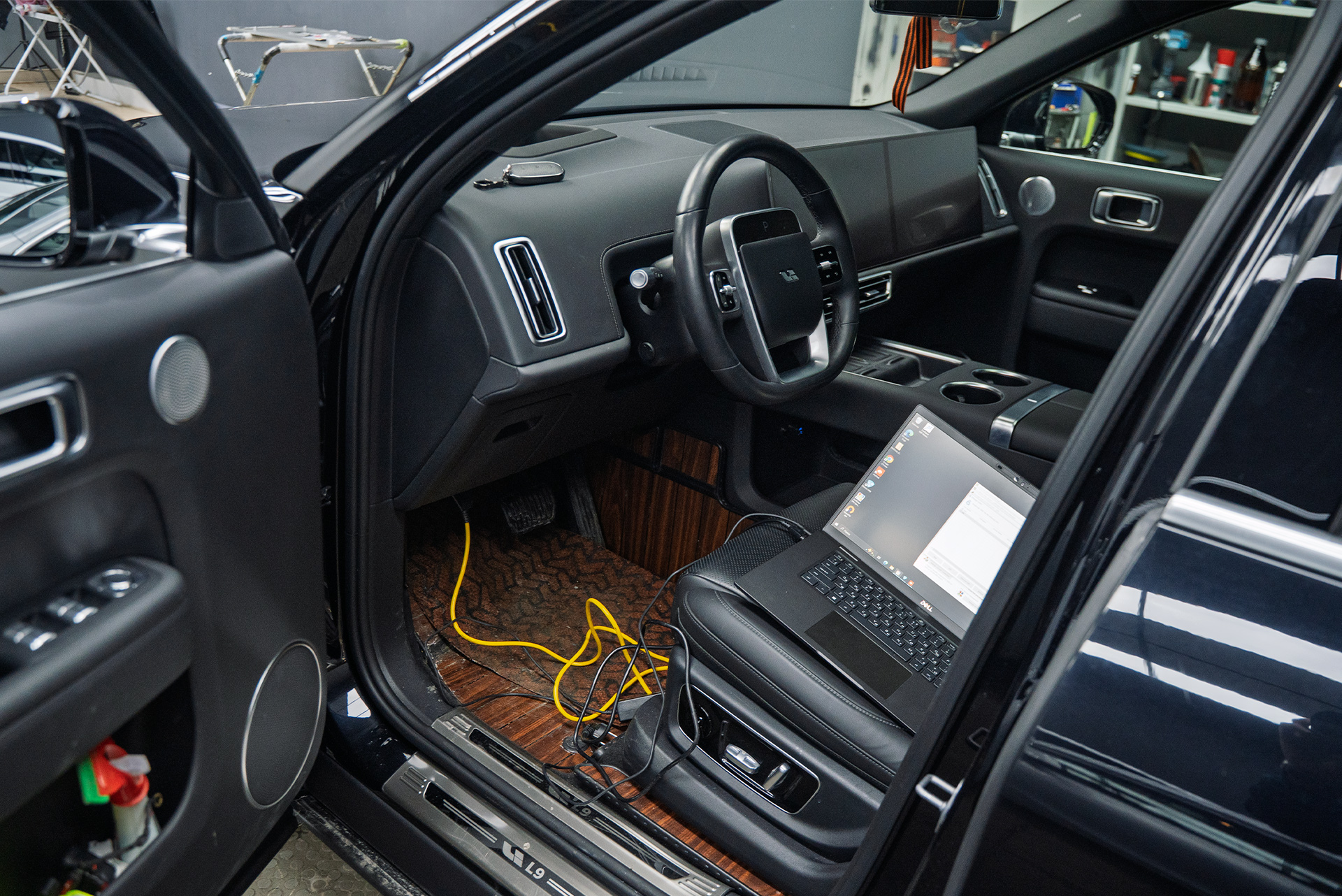 Установка адаптивных bi-LED линз в оптику Lixiang L9 111269 Установка адаптивных bi-LED линз в оптику Lixiang L9