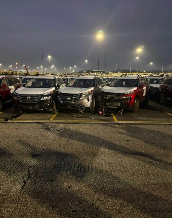 В порту Балтимора (штат Мэриленд) был уничтожен один из 500 запланированных к выпуску экземпляров Nissan Z Heritage Edition 2026 года