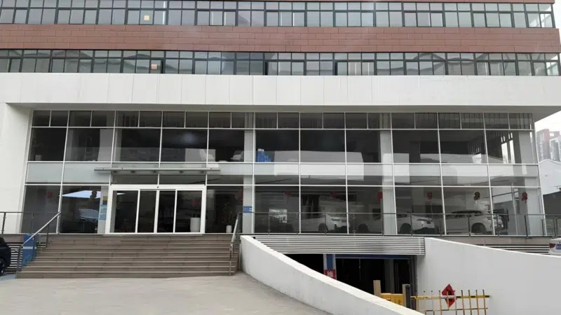 Дилерский центр BMW Dayou Baolong в городе Цзинань (провинция Шаньдун, Китай) прекратил деятельность