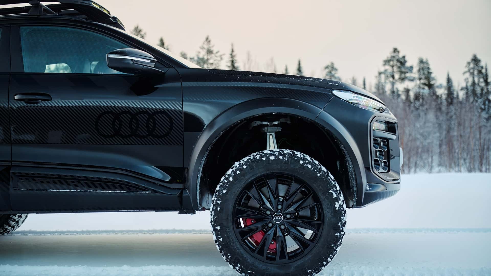 Интерес Audi к сегменту внедорожников подтверждает прошлогодний проект Q6 E-Tron Offroad, который, впрочем, уже почти забыт.