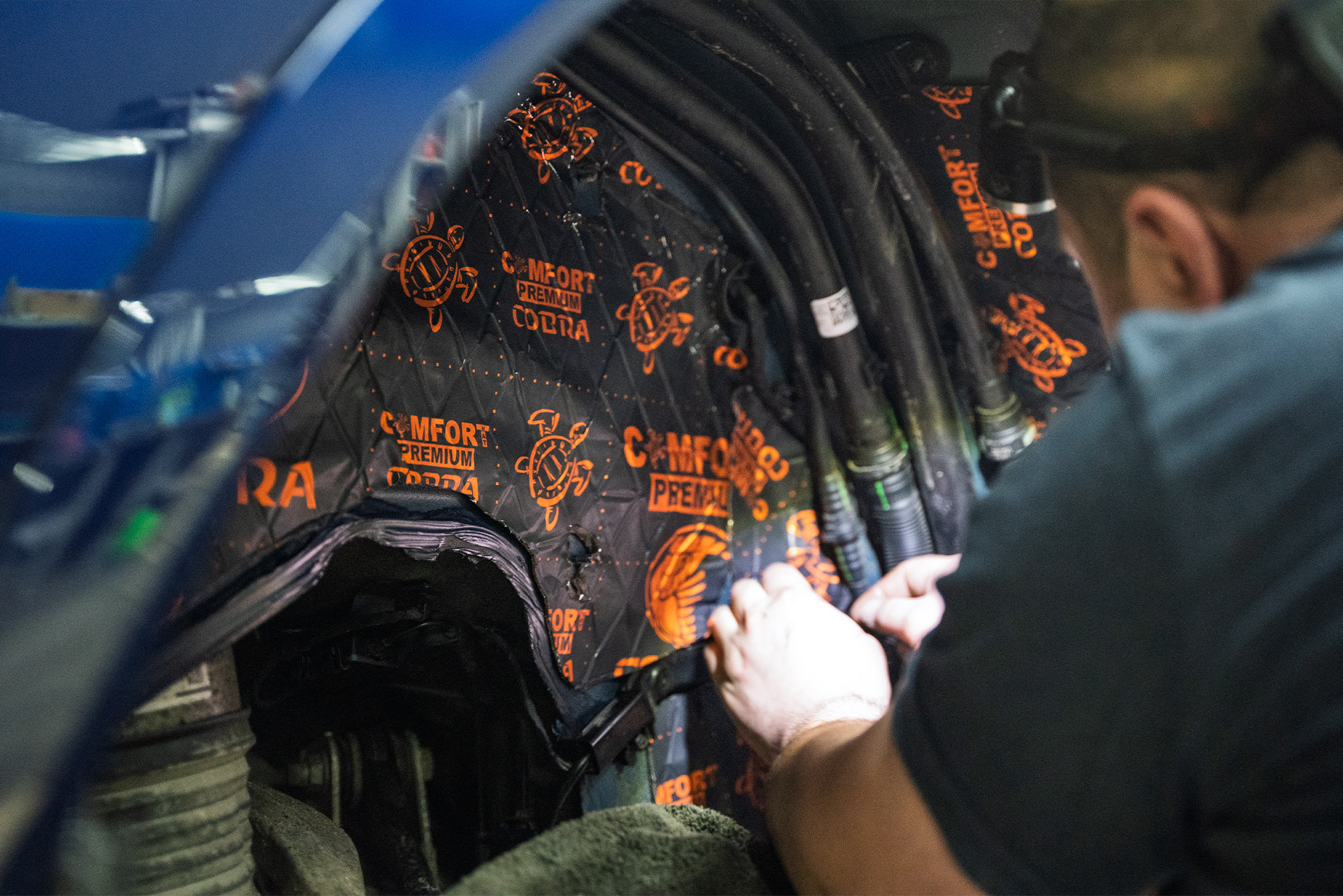 Профессиональная виброизоляция колесных арок и подкрылков BMW X7 G07