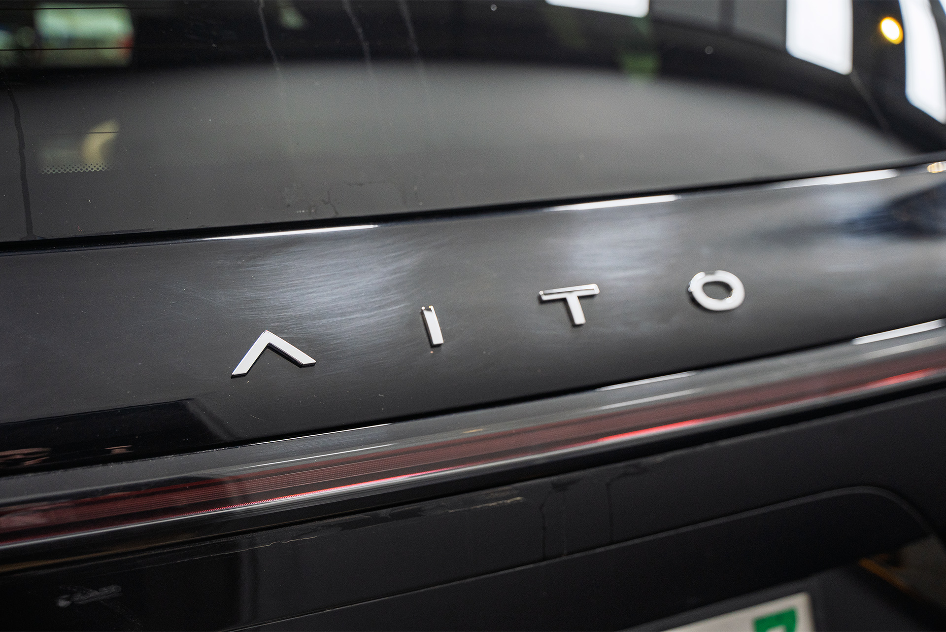 Защитная сетка в бампер + замена шильдиков для Aito M9