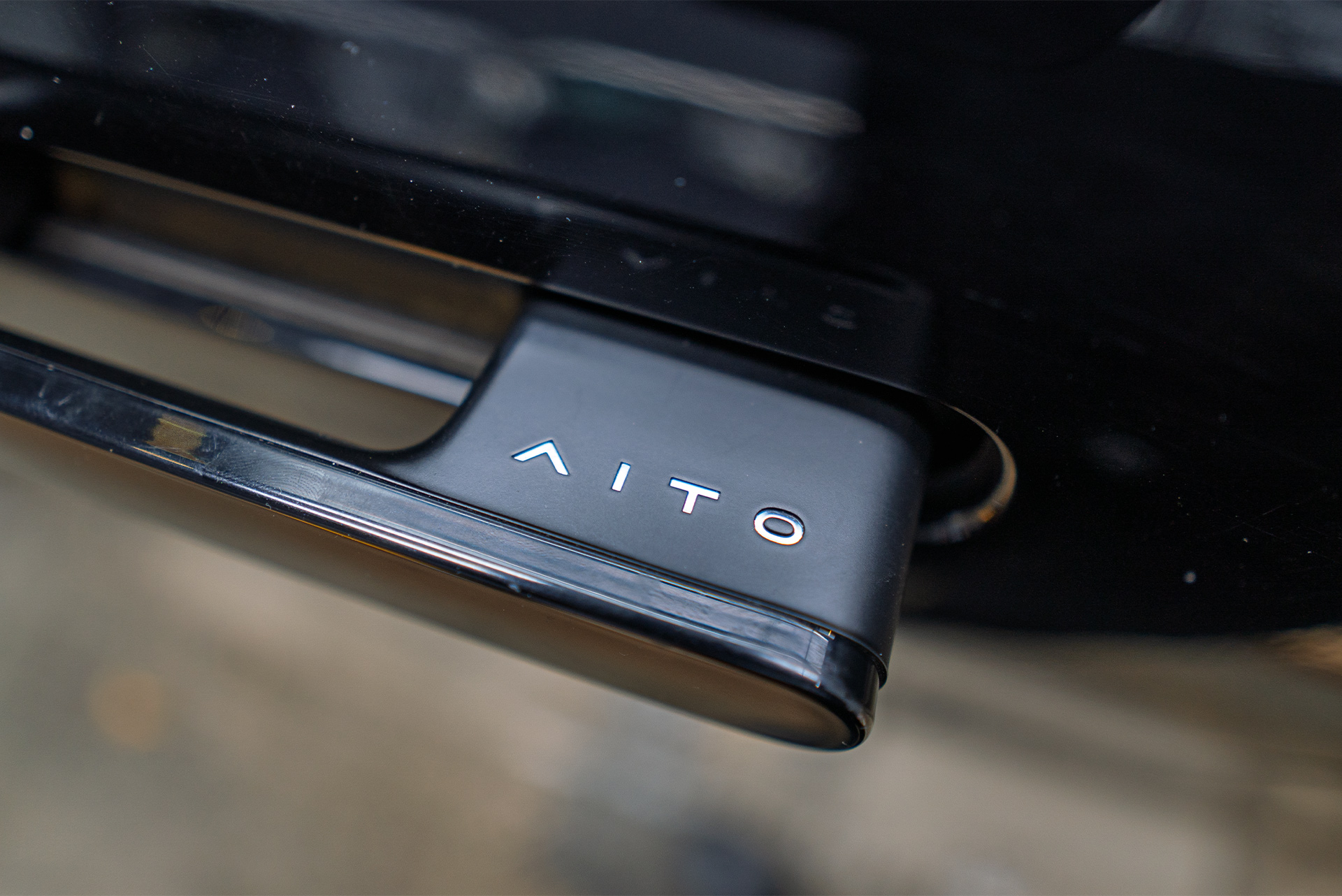 111294 Защитная сетка в бампер + замена шильдиков для Aito M9