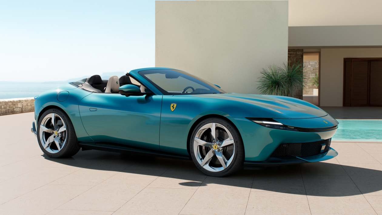 Новый Ferrari Amalfi Spider: великолепный спортивный автомобиль получил модификацию кабриолет