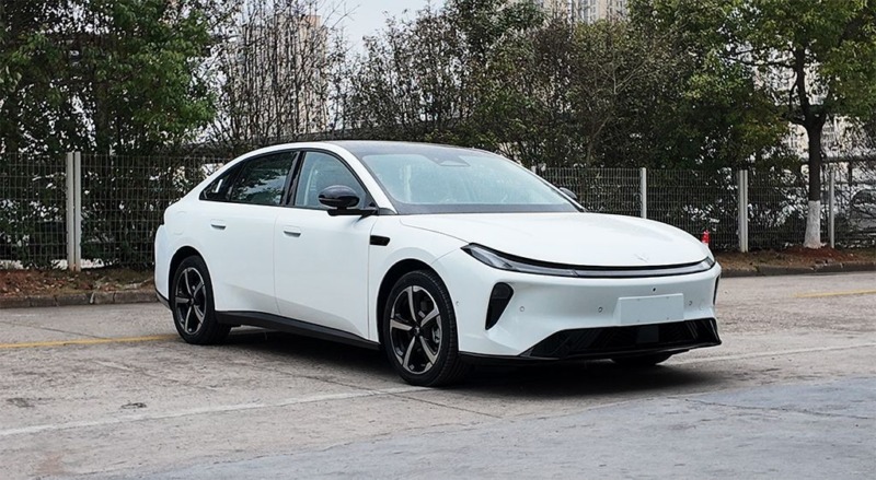 Представлена версия c заменяемыми батареями Arcfox S3: линейка сменных батарей CATL расширяется за счет BAIC