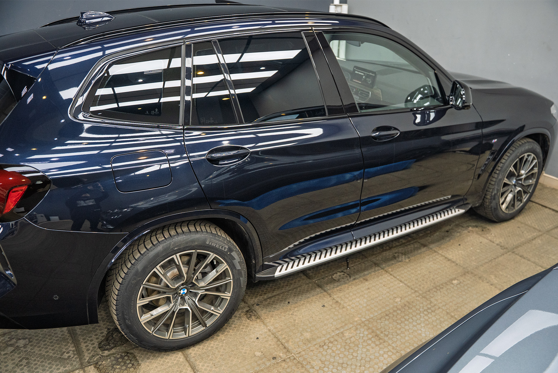 111379 Монтаж силовых порогов-ступеней для BMW X3 G01 рестайлинг