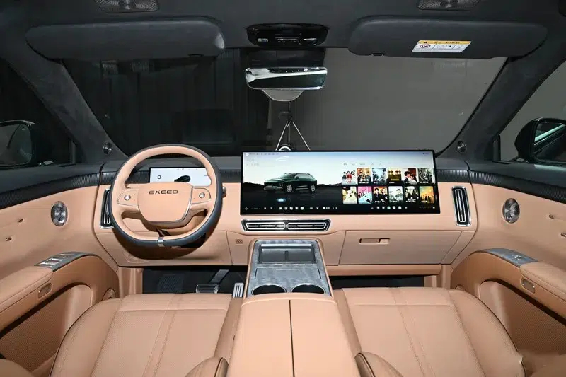 Компания Chery Exeed объявила о старте приёма предварительных заказов на новый автомобиль EX7 &mdash; обновлённую версию модели Exeed Exlantix ET для зарубежных рынков