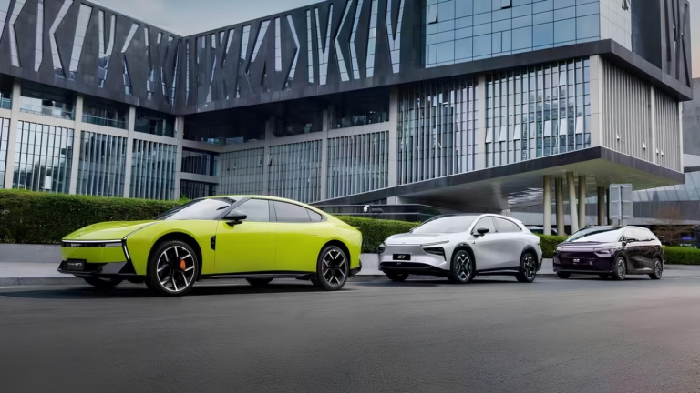 Чистый убыток Xpeng сократился на 80% в 2025 году, говорится в финансовом отчете