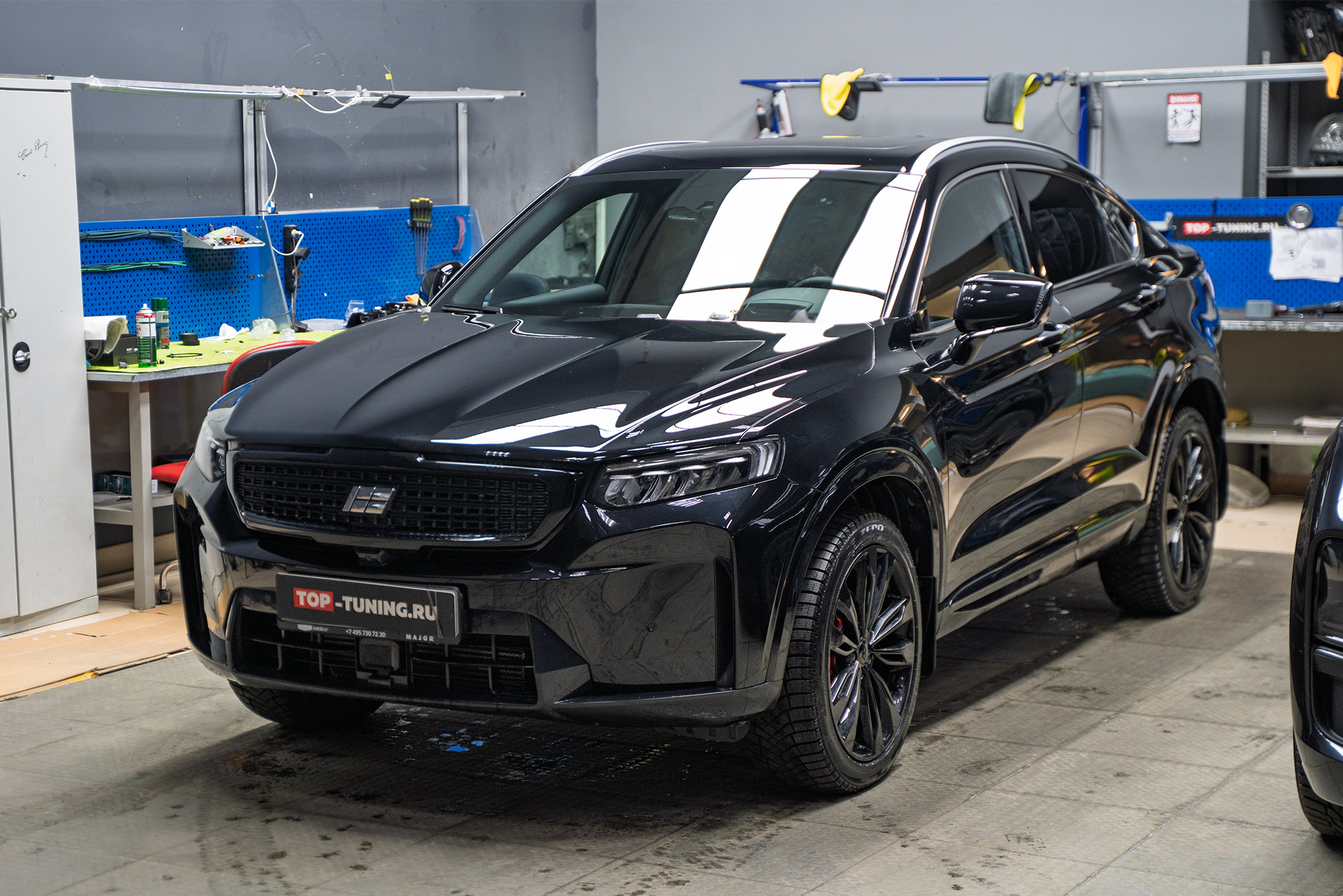 Тюнинг фар Knewstar 001 &ndash; яркие LED линзы Constructor Beam