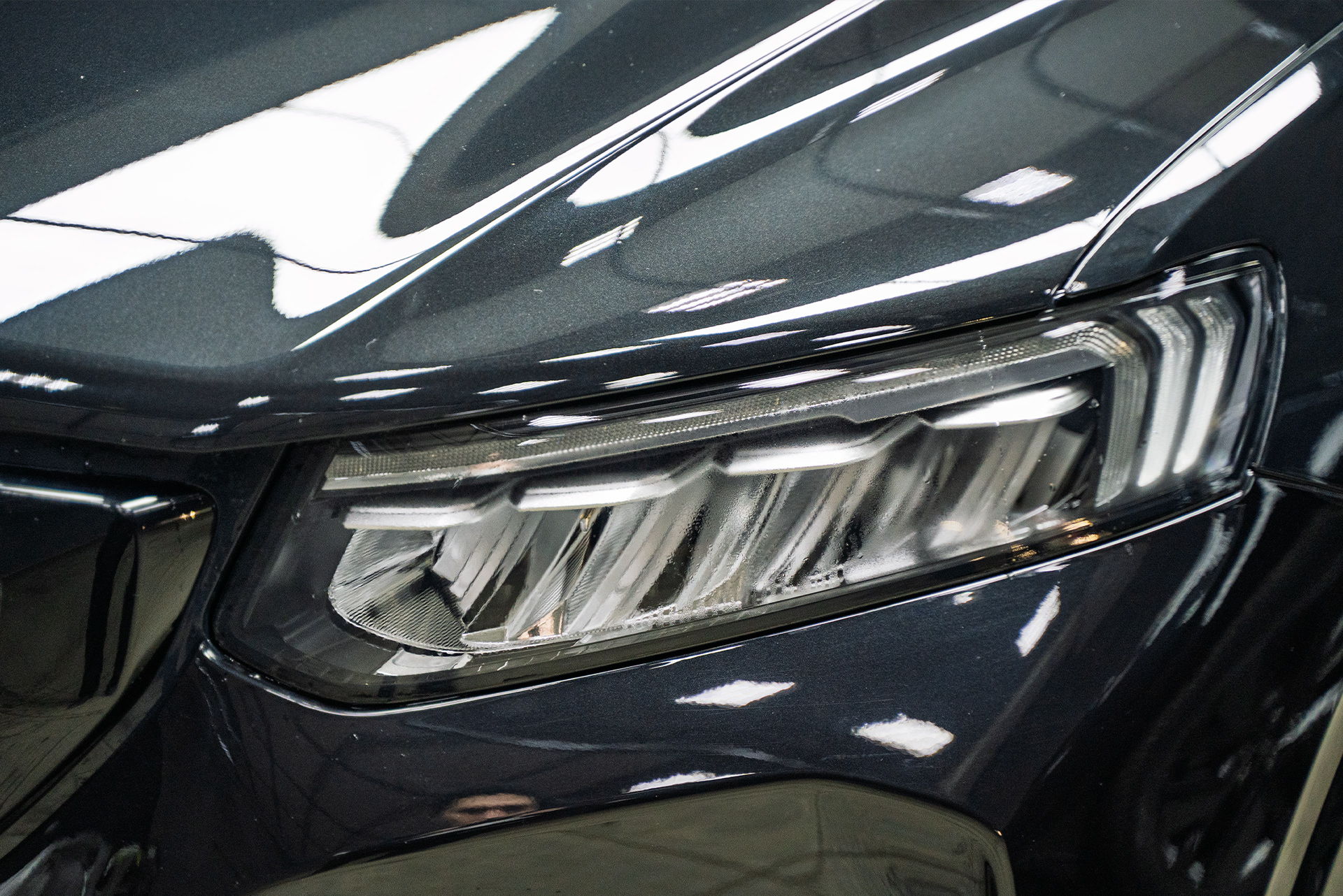 111398 Тюнинг фар Knewstar 001 &ndash; яркие LED линзы Constructor Beam