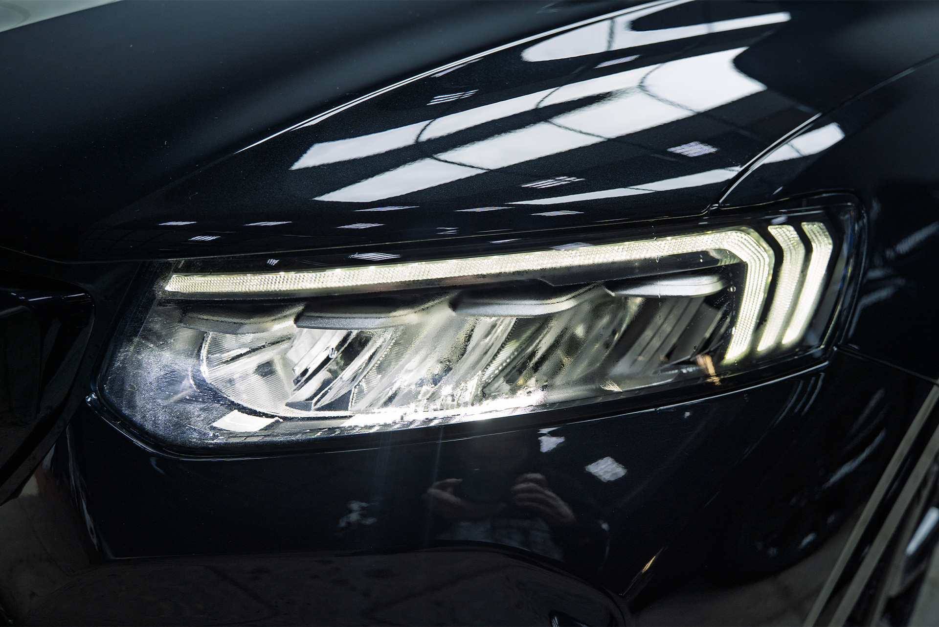 Тюнинг фар Knewstar 001 &ndash; яркие LED линзы Constructor Beam