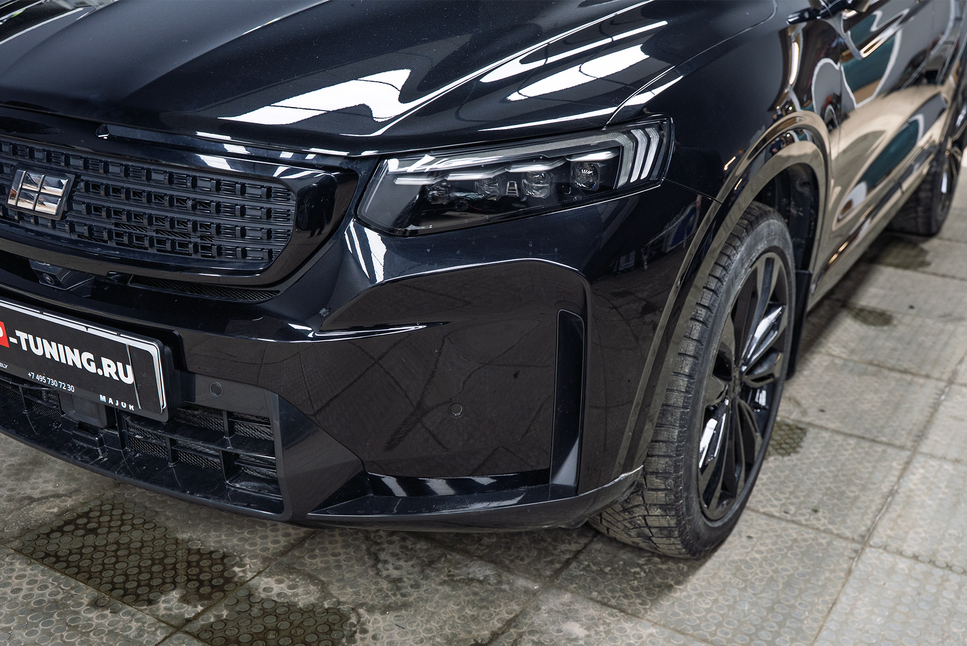 Тюнинг фар Knewstar 001 &ndash; яркие LED линзы Constructor Beam