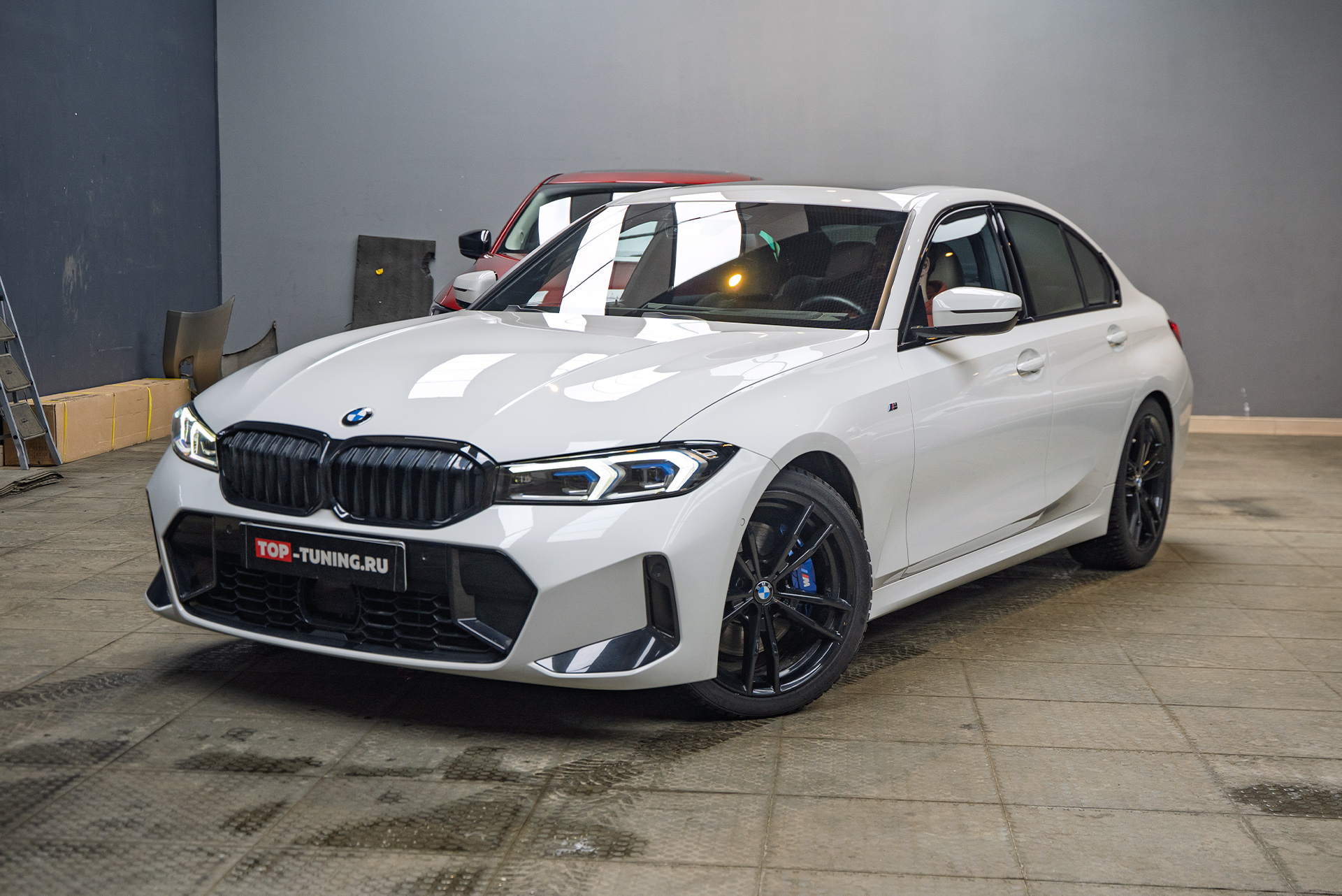 Установка спойлера GT на крышку багажника BMW 3 серии G20 рестайлинг 