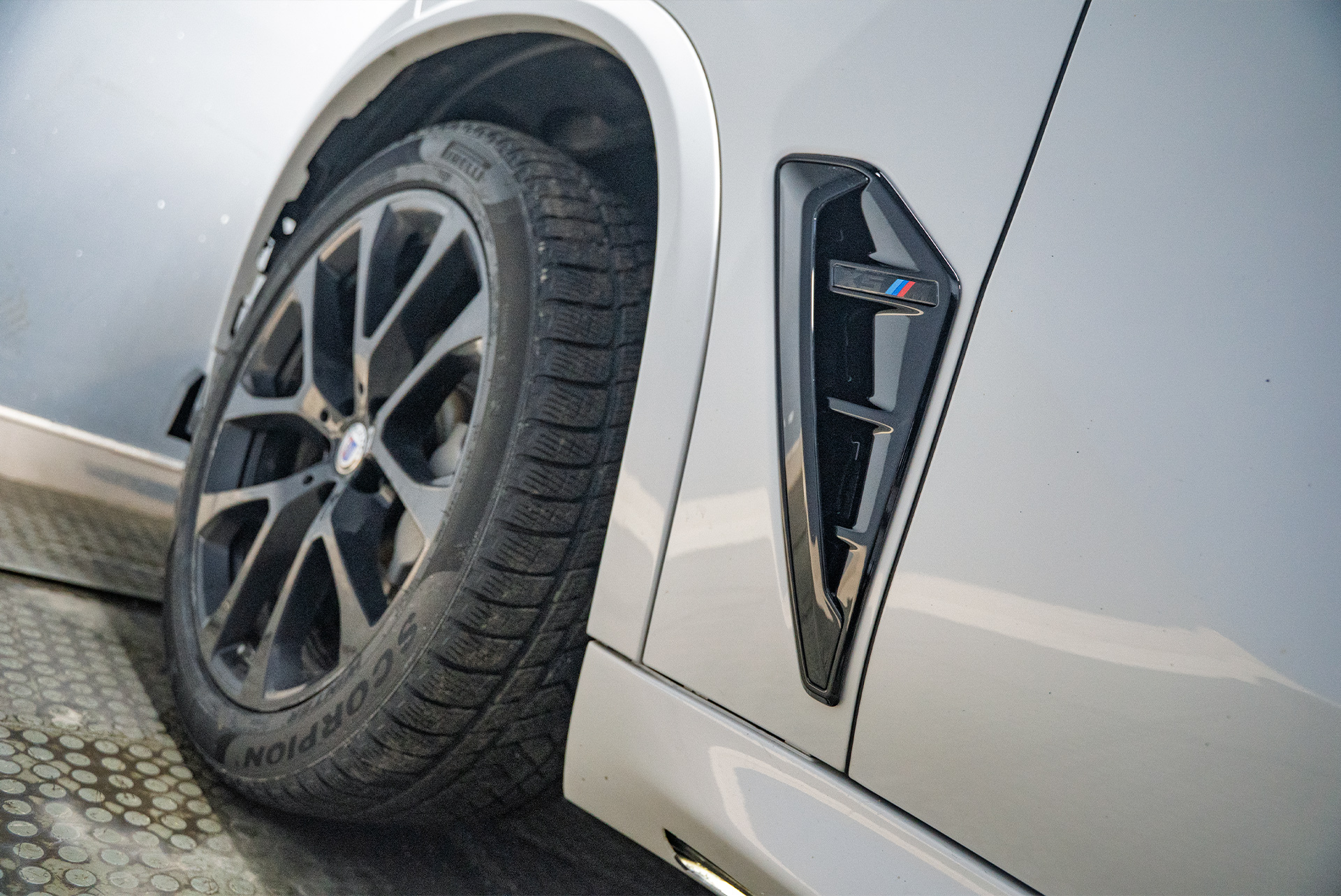 Хрусталь в салон + дооснащение в стиле M-power BMW X5 G05  