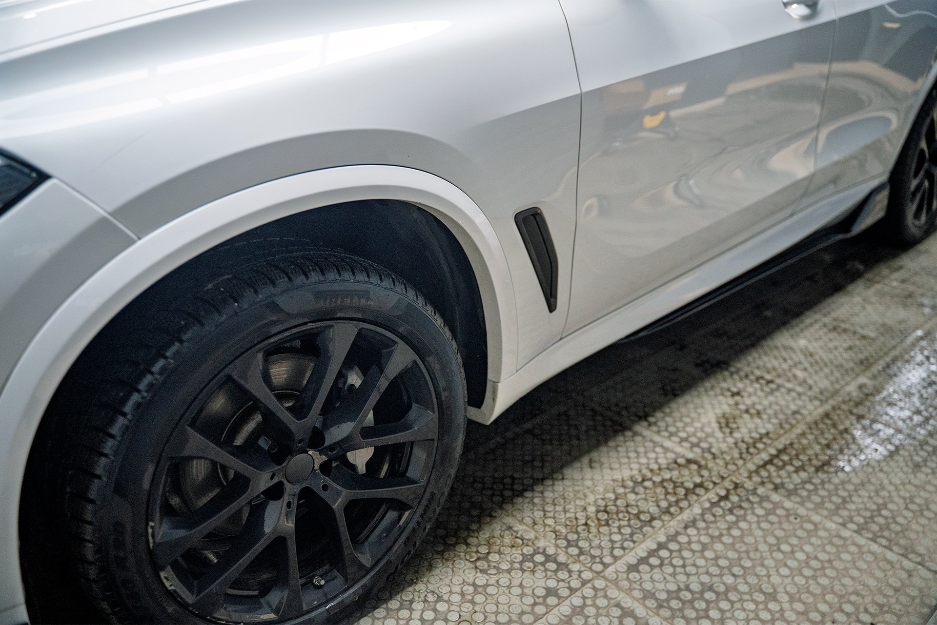 111400 Хрусталь в салон + дооснащение в стиле M-power BMW X5 G05