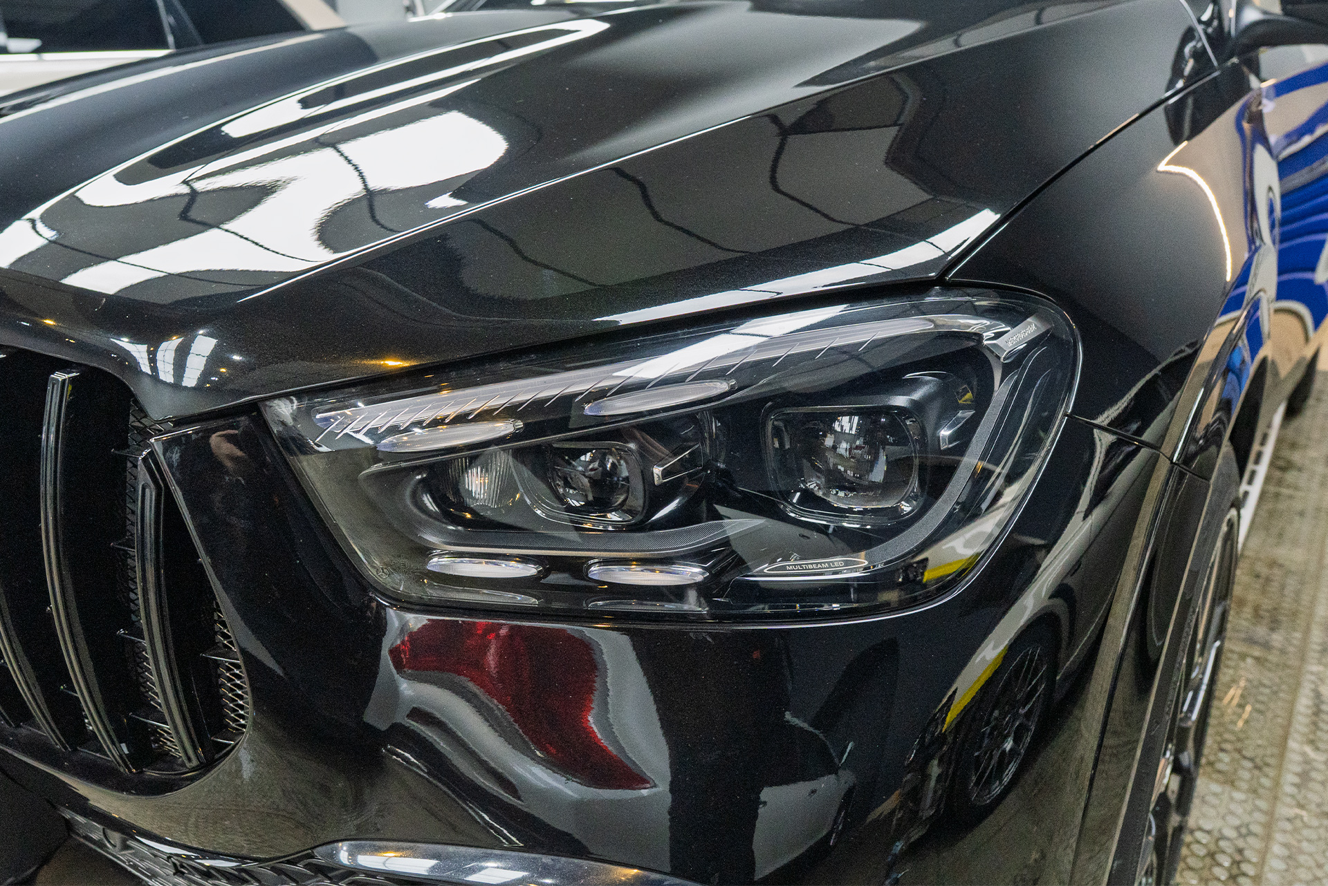 111406 Монтаж электронных доводчиков в двери нового Mercedes-Benz GLE Coupe