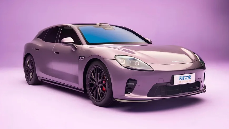 В июне 2026?года на китайском рынке появится электрическая модель Aistaland?GT7 &mdash; автомобиль в кузове shooting brake, который внешне напоминает Porsche?Panamera