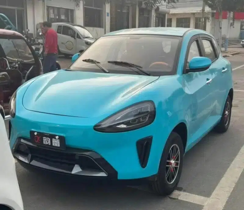 Shandong Yanlu New Energy Vehicle Co., Ltd. подала иск с требованием признать недействительными три патента Xiaomi Auto. Оспариваемые патенты касаются следующих элементов дизайна: