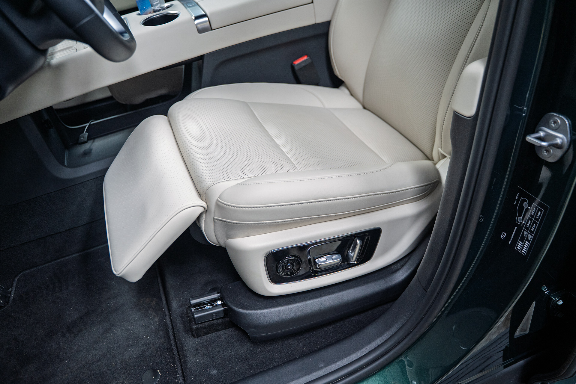 111440 Замена линз + шумоизоляция дверей и арок + дооснащение Lixiang L9 Замена линз + шумоизоляция дверей и арок + дооснащение Lixiang L9