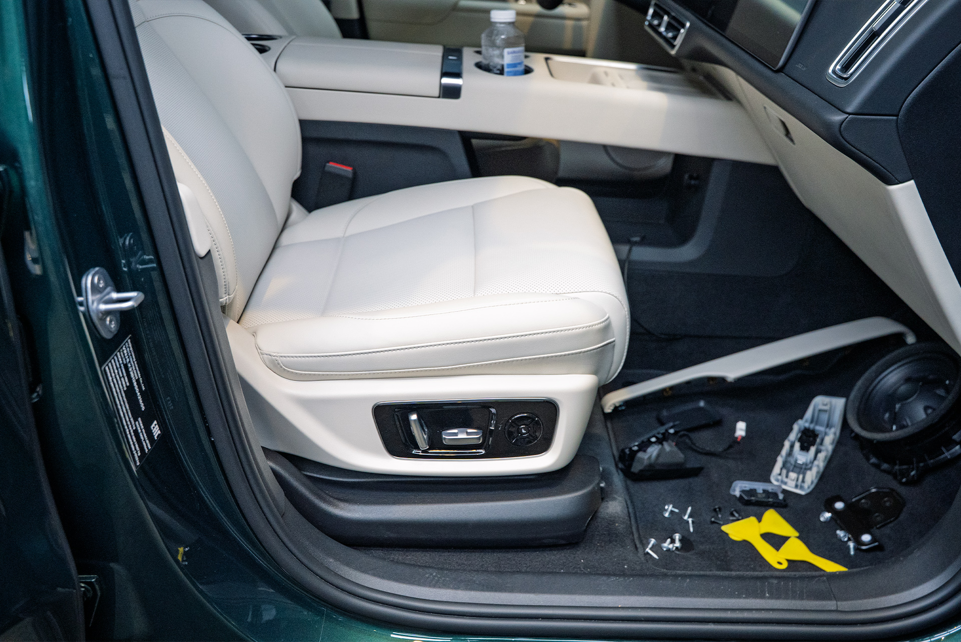 111440 Замена линз + шумоизоляция дверей и арок + дооснащение Lixiang L9 Замена линз + шумоизоляция дверей и арок + дооснащение Lixiang L9