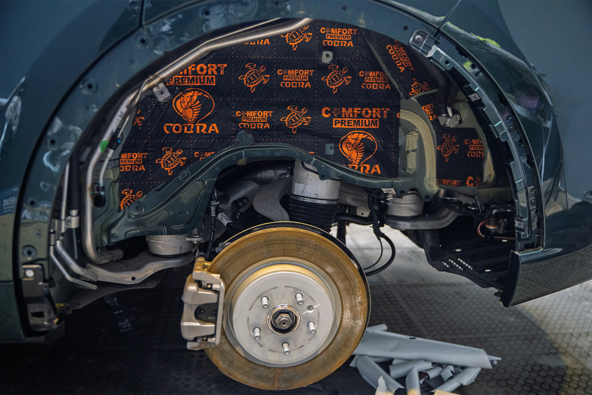 111440 Замена линз + шумоизоляция дверей и арок + дооснащение Lixiang L9 Замена линз + шумоизоляция дверей и арок + дооснащение Lixiang L9