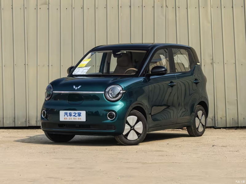 Компания Wuling представила в Китае обновлённую версию электромобиля Hongguang Mini 2026