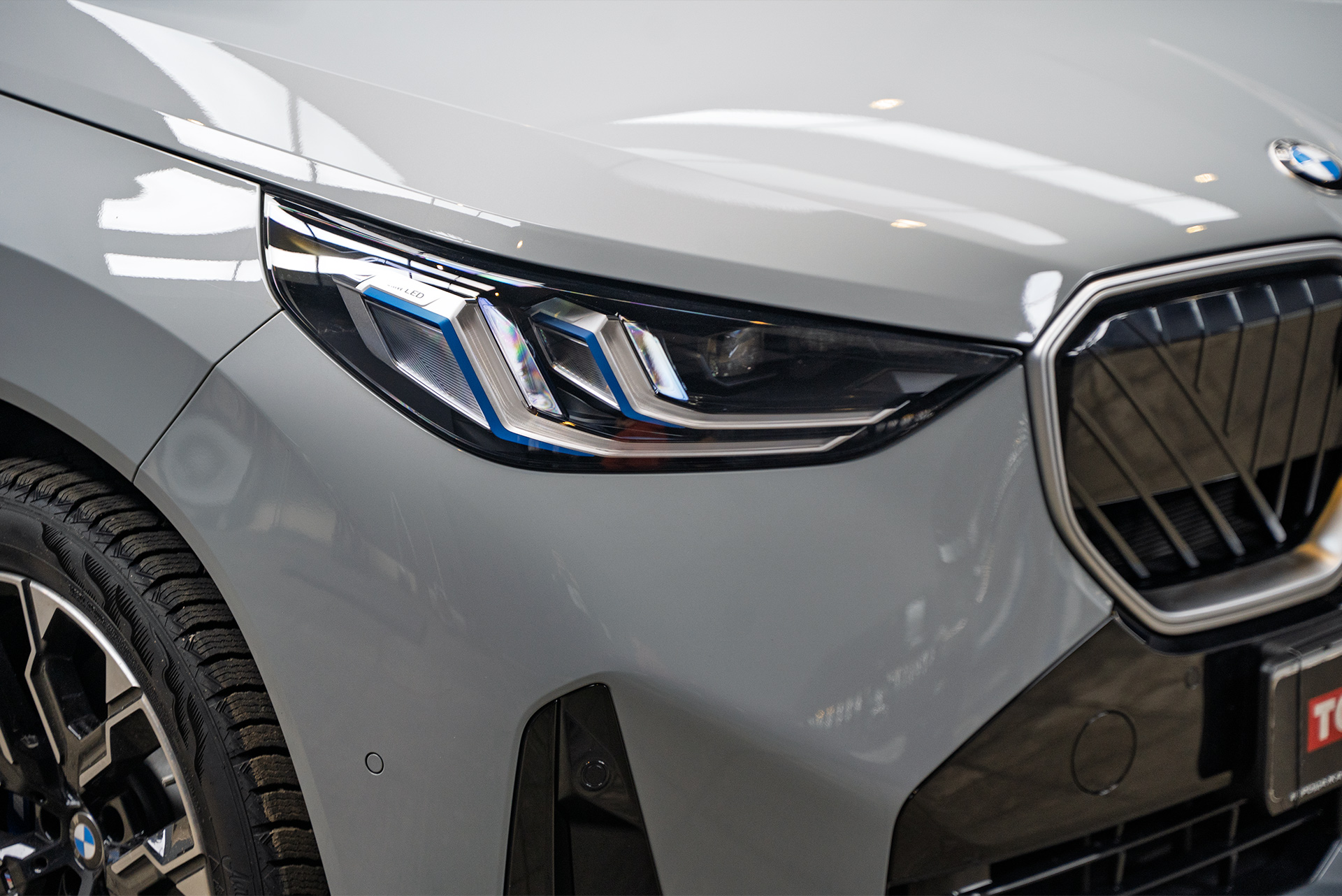 111442 Бесшумные электронные доводчики во все двери нового BMW X3 G45 Бесшумные электронные доводчики во все двери нового BMW X3 G45