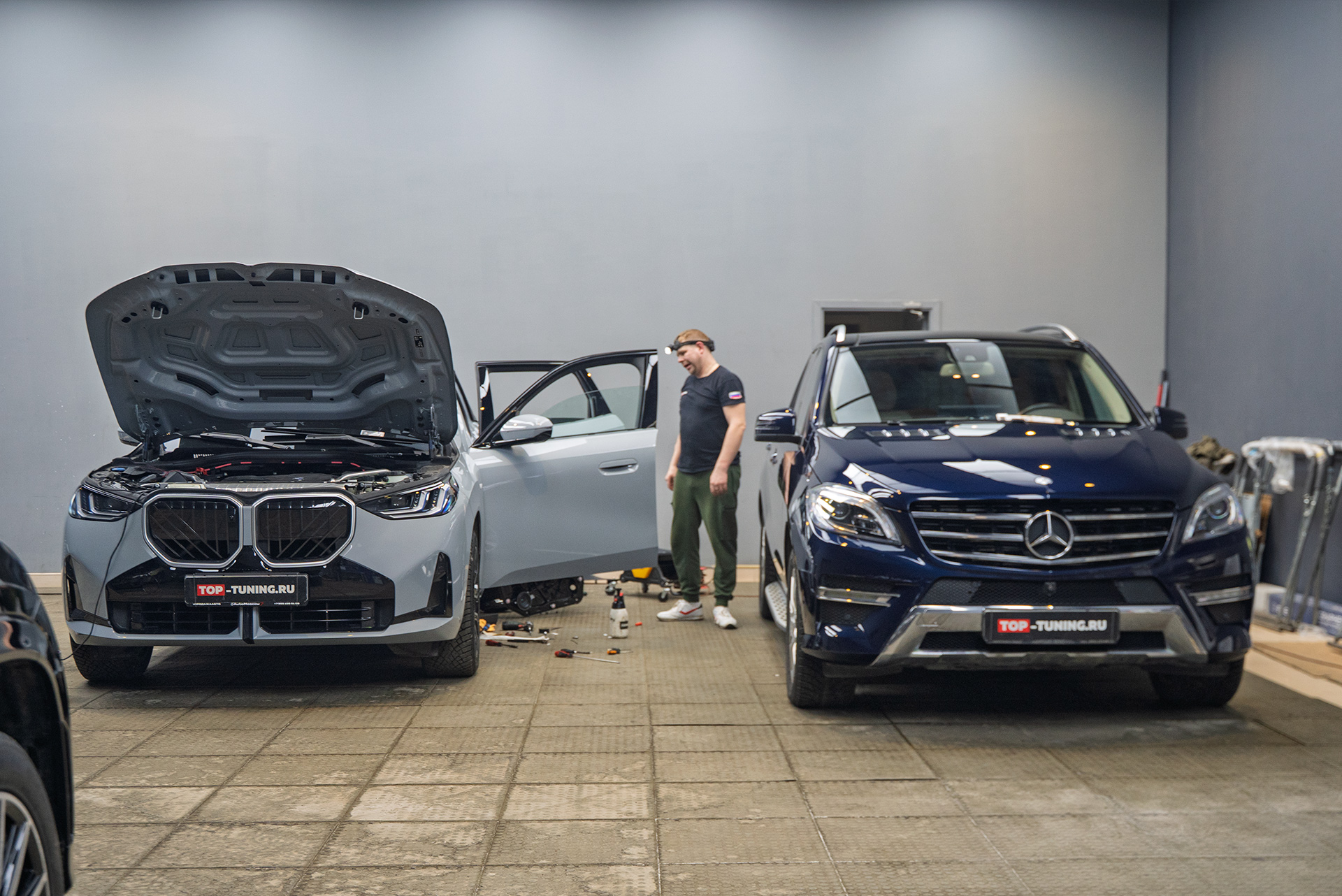 111442 Бесшумные электронные доводчики во все двери нового BMW X3 G45 Бесшумные электронные доводчики во все двери нового BMW X3 G45