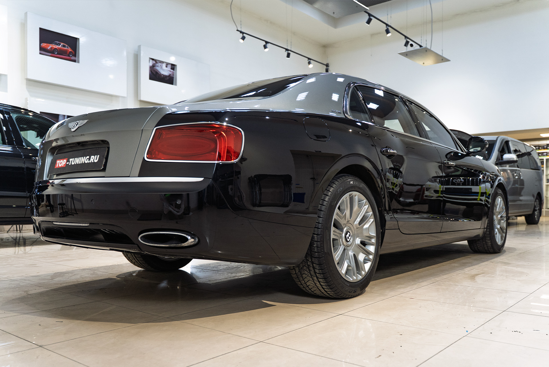 111450 Окраска в два цвета кузова Bentley Flying Spur II Окраска в два цвета кузова Bentley Flying Spur II