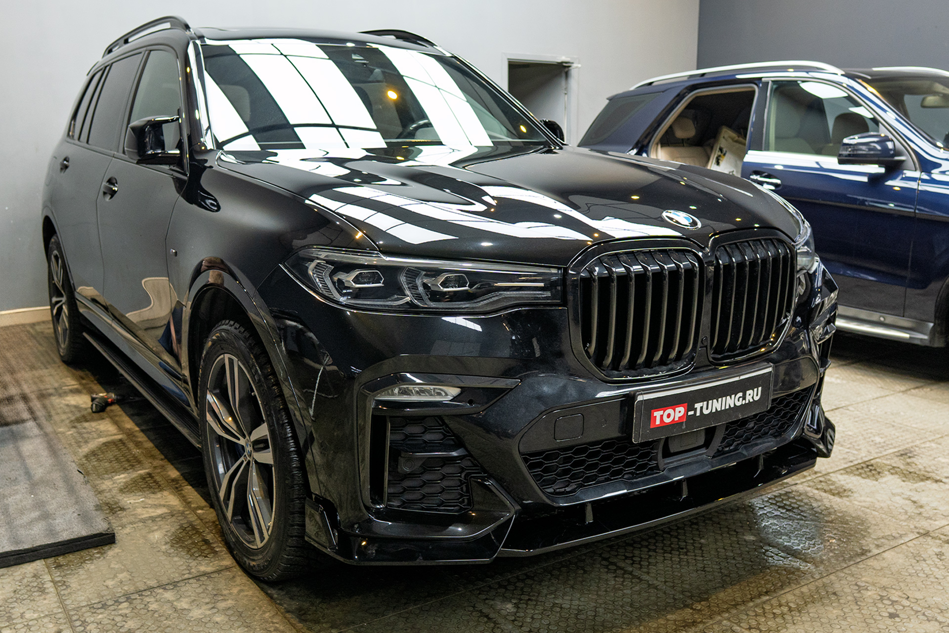 Замена юбки переднего бампера BMW X7 G07