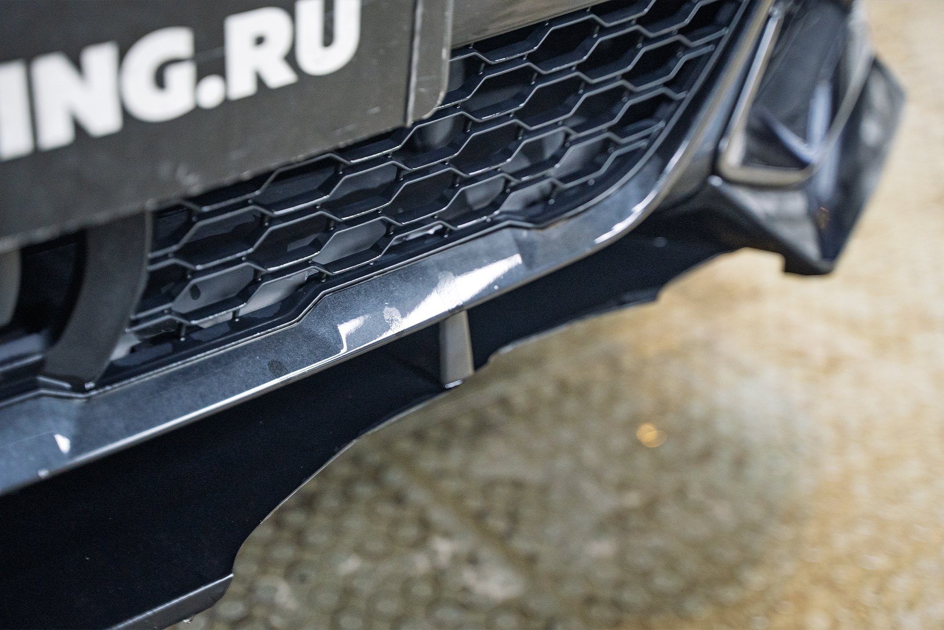 Замена юбки переднего бампера BMW X7 G07 111468 Замена юбки переднего бампера BMW X7 G07