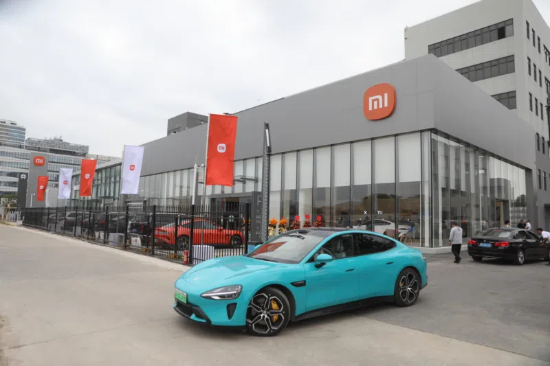 Xiaomi нанимает бывшего генерального менеджера Tesla в Китае на должность руководителя отдела продаж автомобилей, говорится в отчете