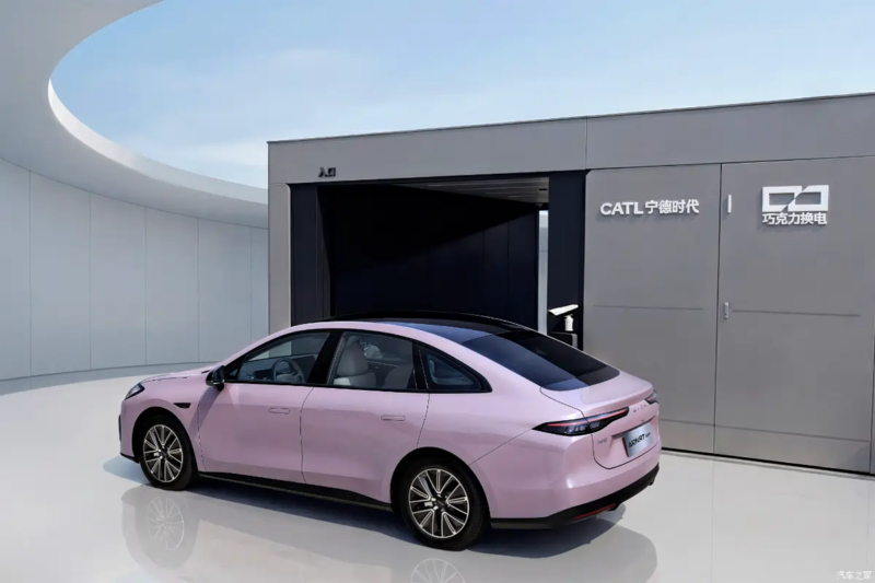 Выпущен Aion RT Super: 99-секундная замена батареи, аккумулятор CATL, стартовая цена 1 миллион рублей