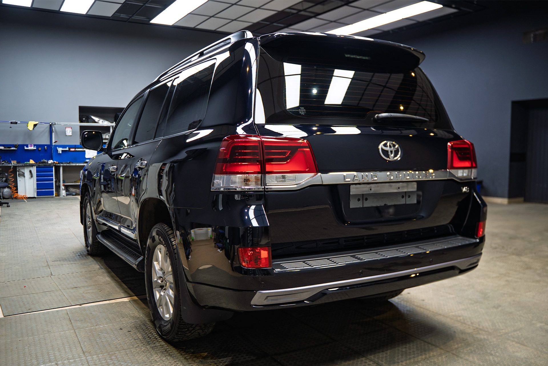 Тюнинг-конверсия Toyota Land Cruiser 200 рестайлинг 