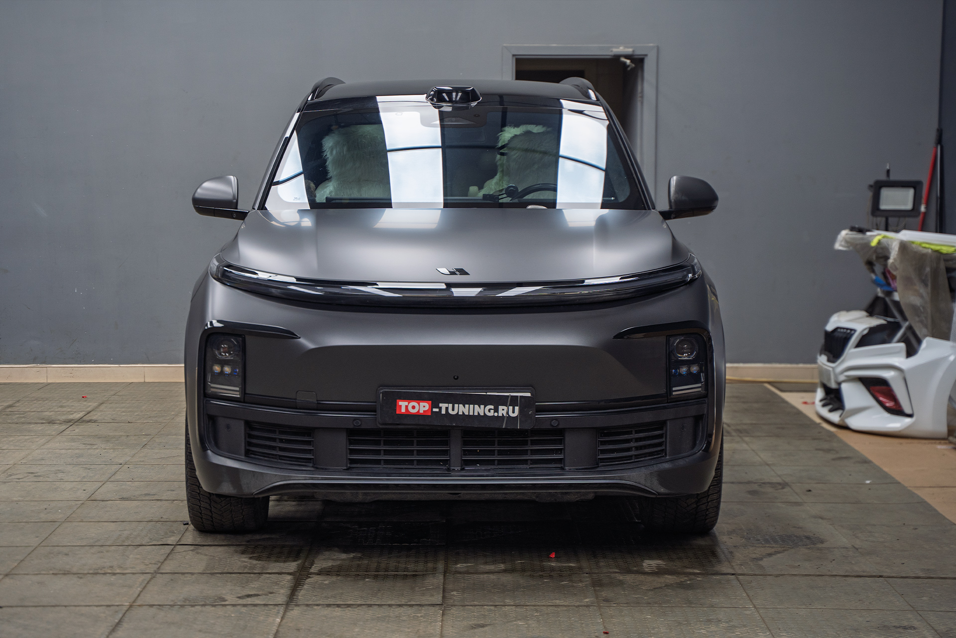 111541 Дооснащение кресел Lixiang L9 поворотными механизмами 360&deg;