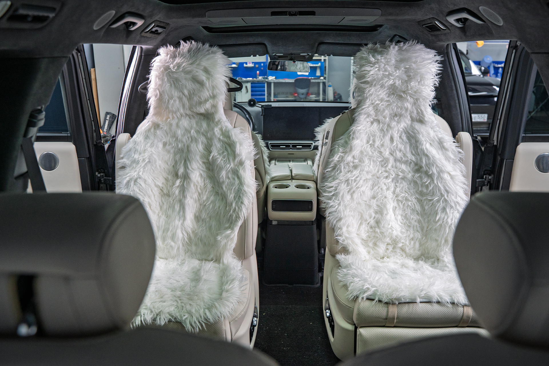 111541 Дооснащение кресел Lixiang L9 поворотными механизмами 360&deg;