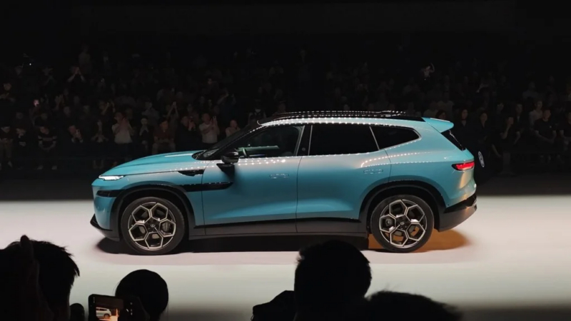 Volkswagen выпускает ID. Unyx 08, первую серийную модель от VW-Xpeng, стоимость которой начинается с 2,5 млн рублей