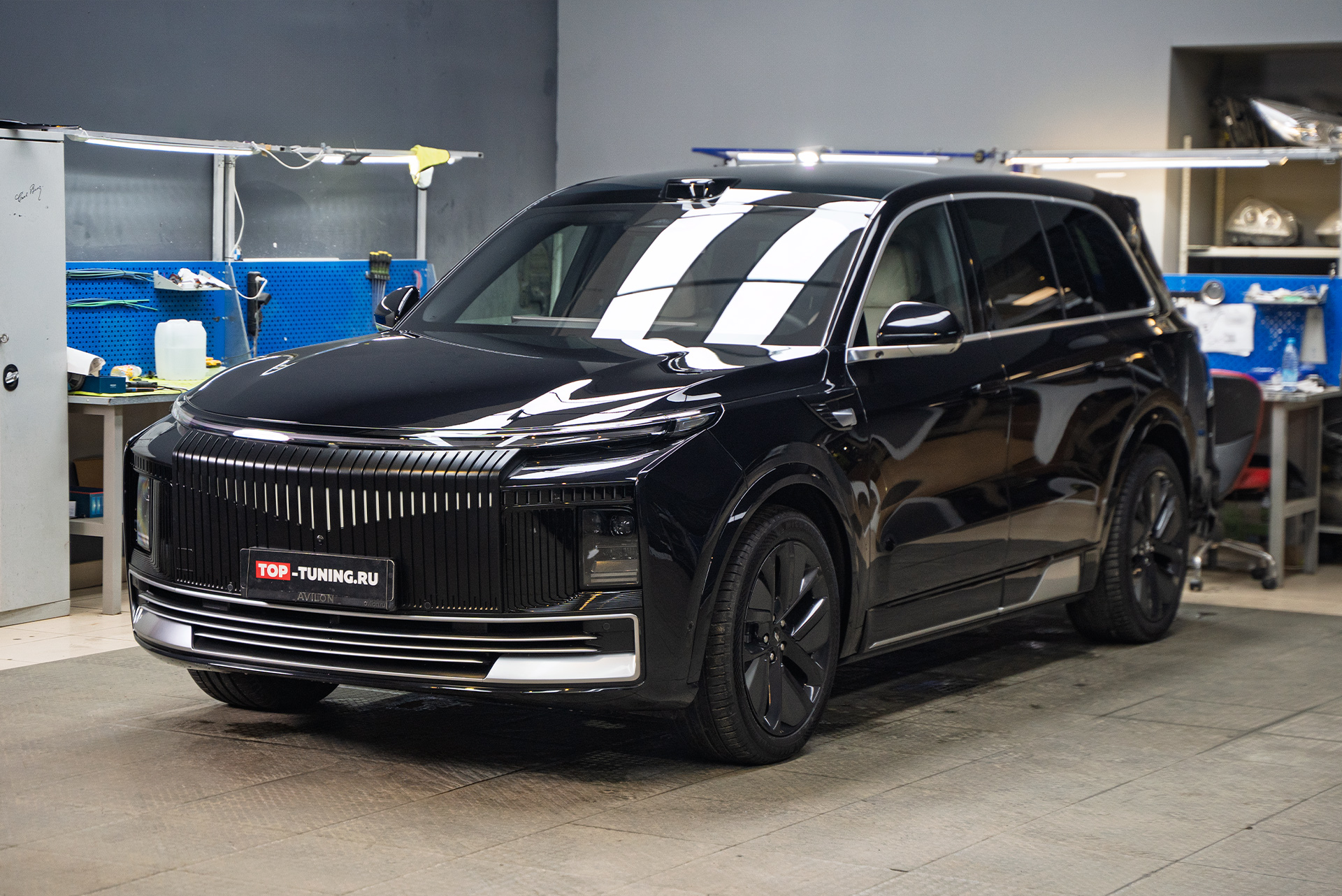 111552 Премьера обвеса Golden Oasis &ndash; премиальный тюнинг Lixiang L9