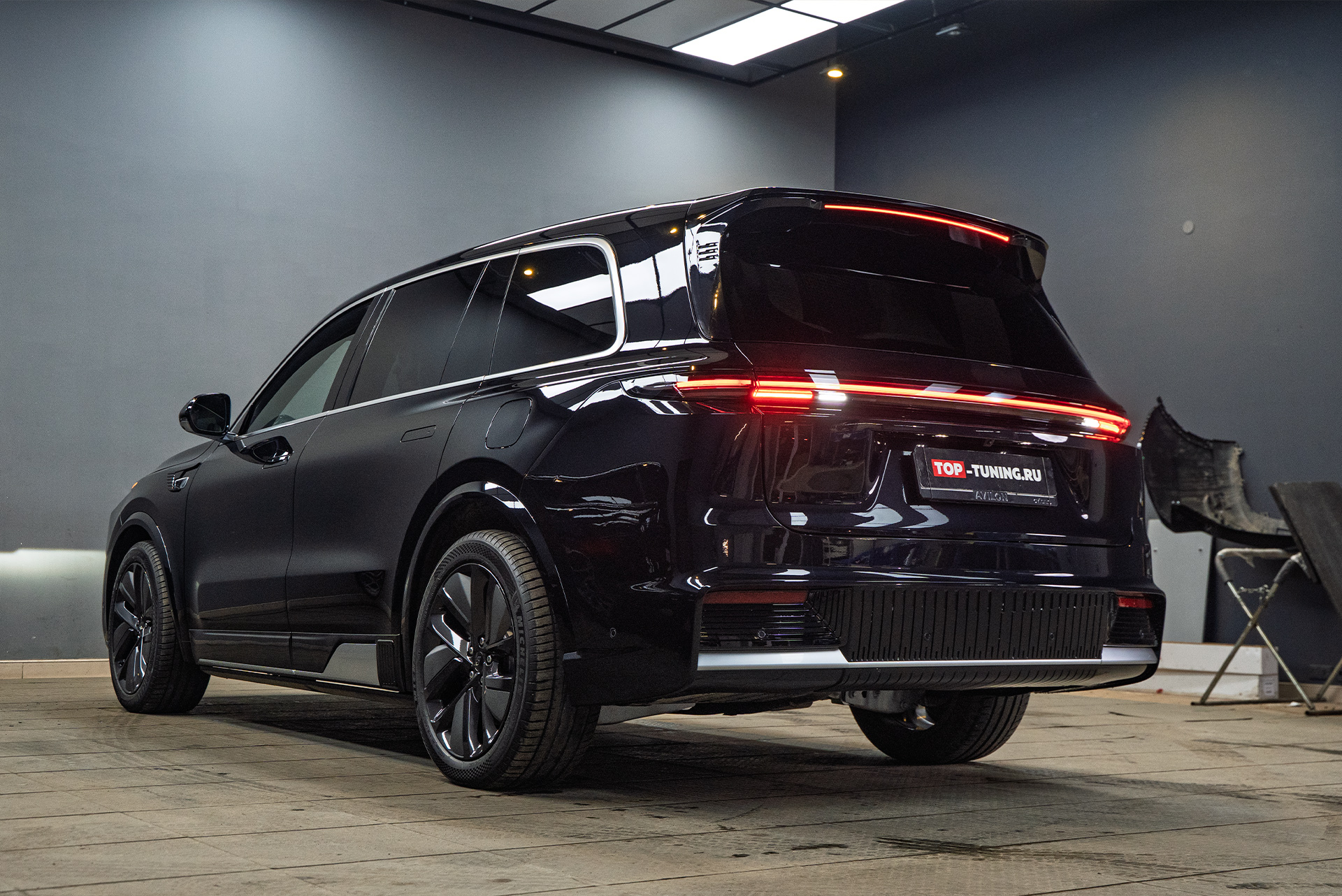 111552 Премьера обвеса Golden Oasis &ndash; премиальный тюнинг Lixiang L9