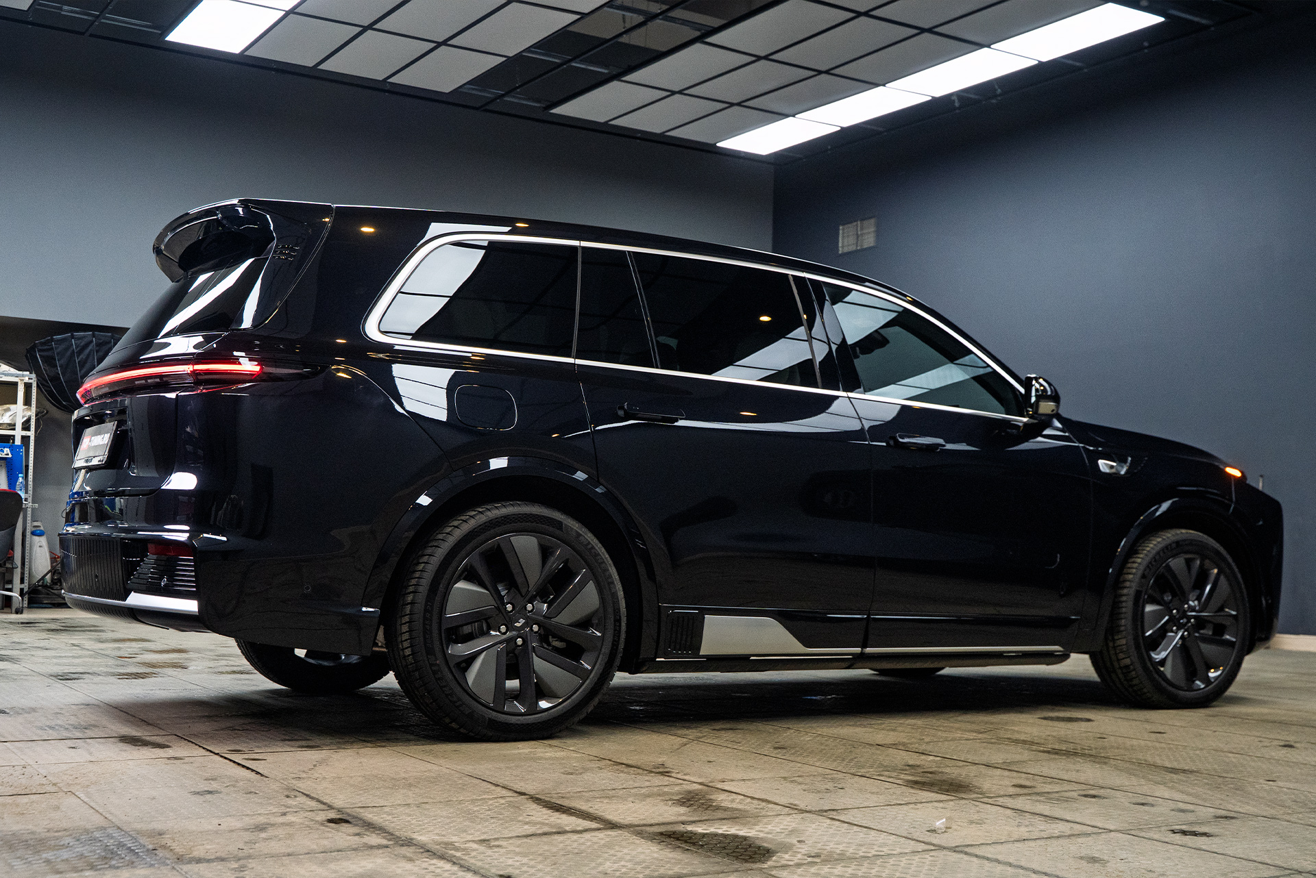 111552 Премьера обвеса Golden Oasis &ndash; премиальный тюнинг Lixiang L9