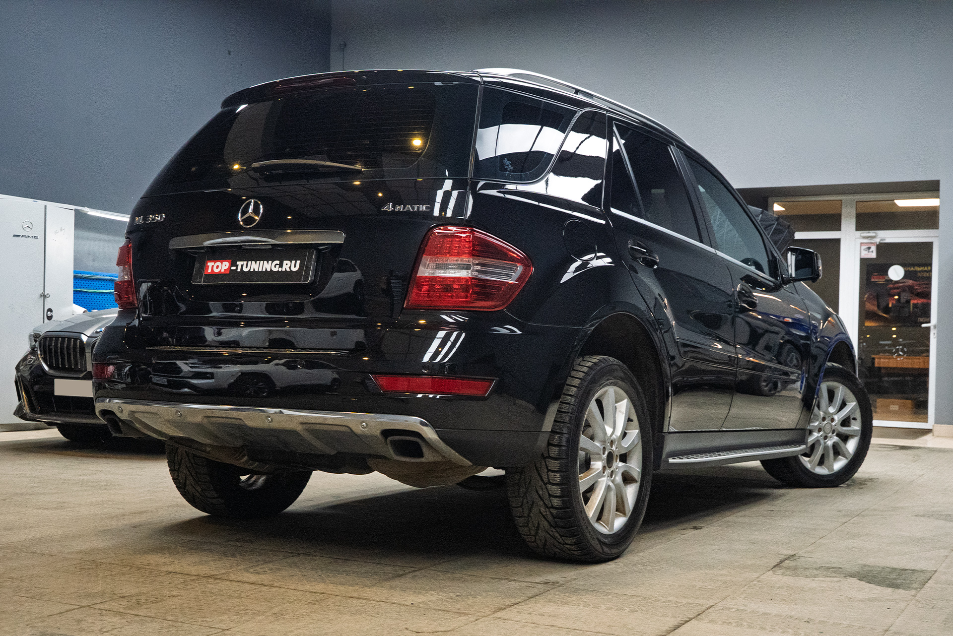 111555 Оклейка зоны риска + полная керамика + химчистка салона Mercedes M-class III