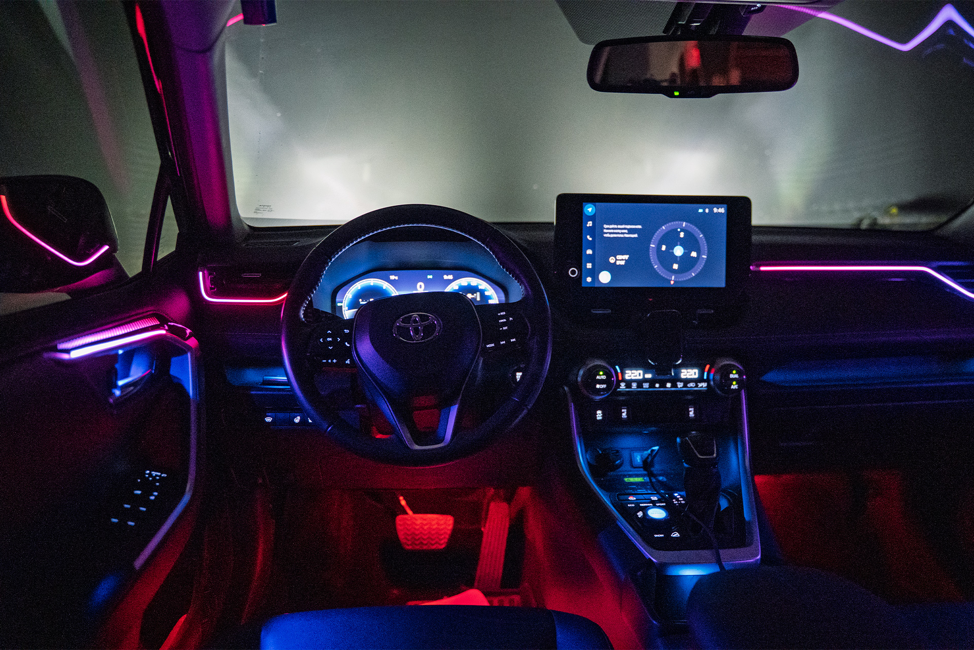 111612 Установка динамической RGB-подсветки MTF в салон Toyota RAV-4 V
