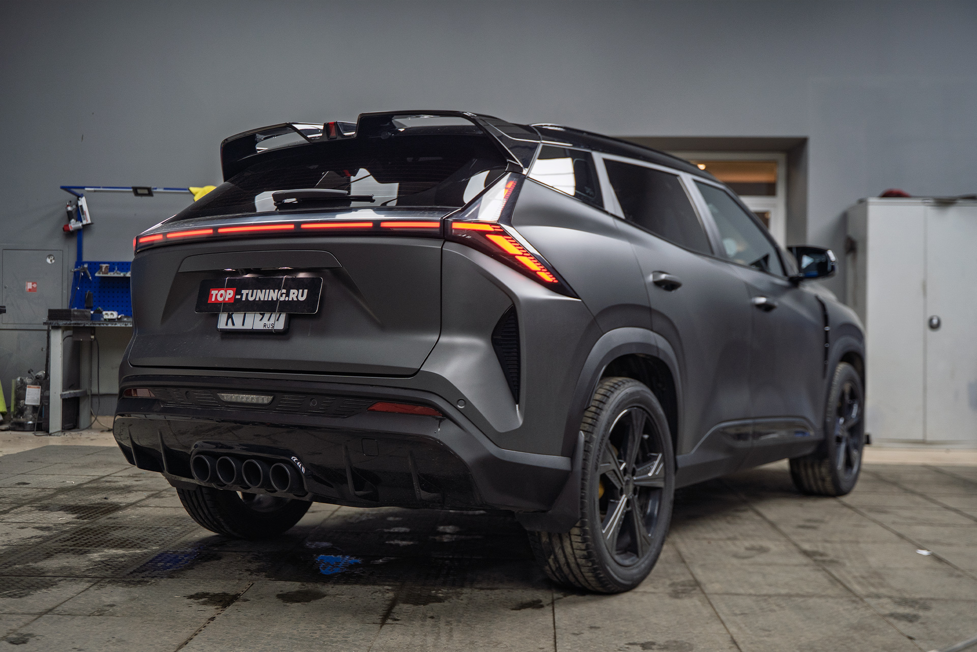 Монтаж полного комплекта электронного выхлопа THOR для Geely Cityray